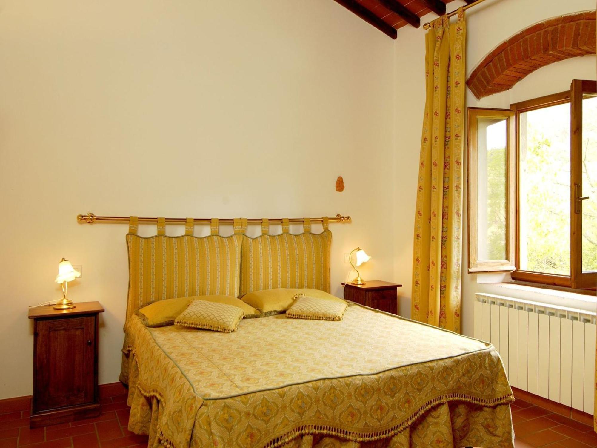 Pleasant Apartment With Swimming Pool Garden Bbq Parking Lucolena in Chianti Екстер'єр фото