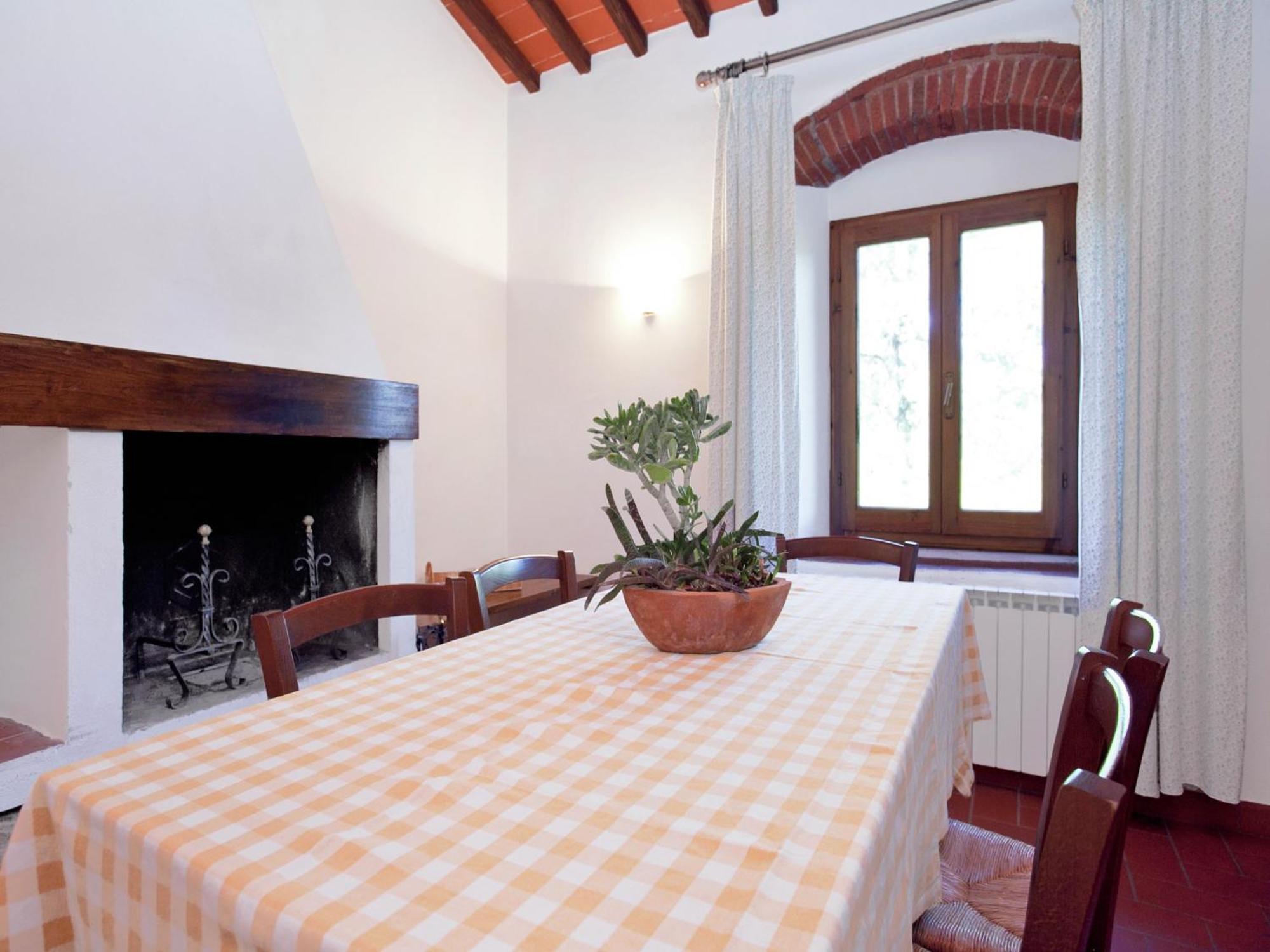 Pleasant Apartment With Swimming Pool Garden Bbq Parking Lucolena in Chianti Екстер'єр фото